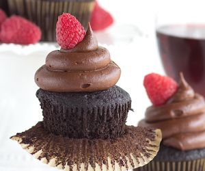 Red Wine Chocolate Cupcakes