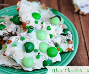 Easy recipe For White Chocolate Bark