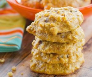 Soft Batch Oatmeal Carrot Cake Cookies