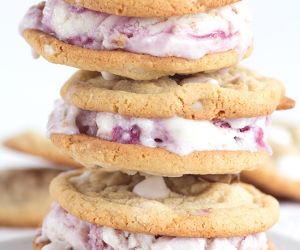 Raspberry Froyo Cookie Sandwiches