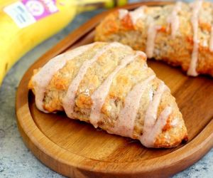 Banana Bread Scones with Cinnamon Cream Cheese Glaze