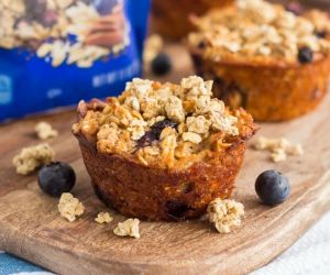 Blueberry Granola Oatmeal Muffins