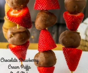 CHOCOLATE STRAWBERRY CREAM PUFFS ON A STICK