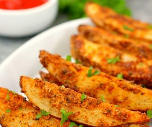 Baked Parmesan Garlic Potato Wedges