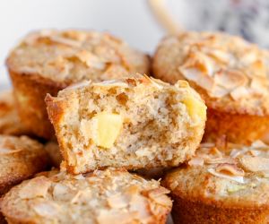 Vegan Pineapple Coconut Muffins