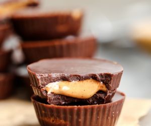 Homemade Peanut Butter Cups (Gluten Free, Refined Sugar Free + Vegan)