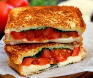 Caprese Grilled Cheese