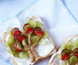 Fruit and Peanut Butter Toast