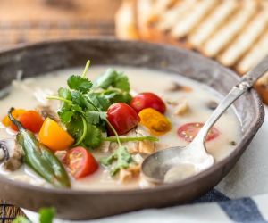 Thai Coconut Chicken Soup