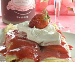 Sparkling Strawberry Crepes