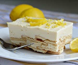 Lemon Carlota - A Delicious Mexican Dessert