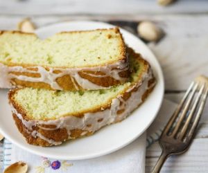 Pistachio Pudding Pound Cake