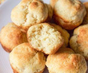 Fluffy Gluten-Free Buttermilk Biscuits