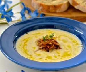 Creamy Cauliflower Horseradish Soup