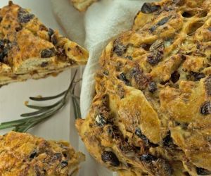 Black Olive & Tomato Bread