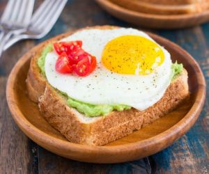 Fried Egg and Avocado Toast