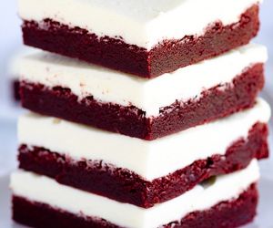 Chewy Red Velvet Bars