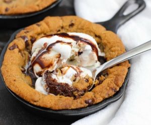 Chocolate Fudge Skillet Cookie