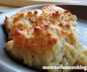 THE 10 BEST HOMEMADE BISCUITS YOU’LL EVER TRY!