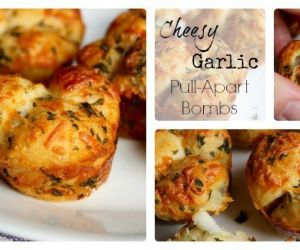 Cheesy Garlic Pull-Apart Bombs