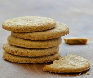 English Style Digestive Biscuits