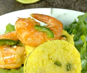 Southwest Shrimp and Grits Salad