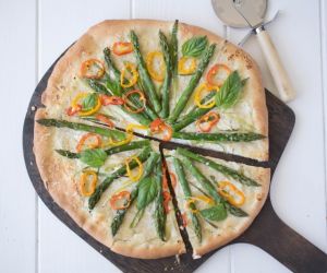 Spring vegetable pizza