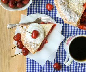 Easy Cherry Pie with Puff Pastry Crust