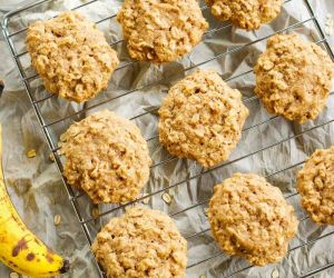 Healthy Peanut Butter Banana Cookies