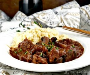 Slow Cooked Sirloin Tips with Mushrooms