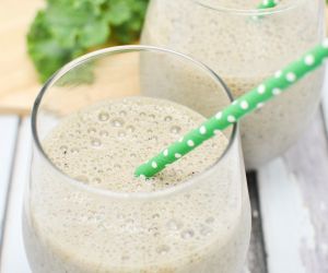 Green Berry Mocha Pudding Smoothie