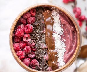 Raspberry Acai Bowl