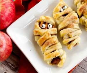 Halloween Mummy Apple Crypts