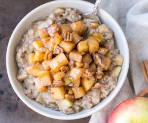 Apple Cinnamon Oatmeal with Caramelized Apples + Pecans