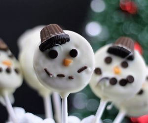 Snowman Cookie Pops