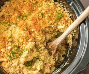 Slow Cooker Broccoli Rice Casserole