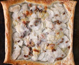 Apple and Cheese Tart
