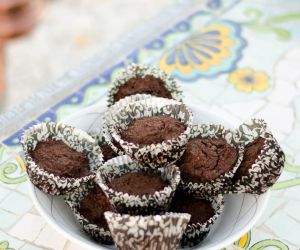 Chocolate Brownies Recipe   [Paleo, Gluten-Free, Dairy-  Free]