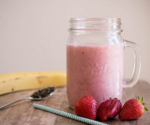 Strawberry Banana Mint Smoothie Recipe [AIP, Paleo, Dairy-Free]