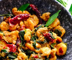 Thai Basil Shrimp Stir Fry