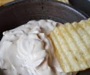 Easy Onion Potato Chip Dip ⋆ Food Recipes - My Mom Side