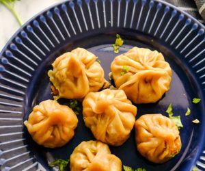 Veg Momos (Wholewheat Momos)