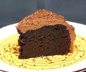 Instant Pot Chocolate Cake with Chocolate Cream Cheese Frosting