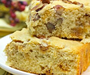 EASY BUTTER PECAN BLONDIE RECIPE