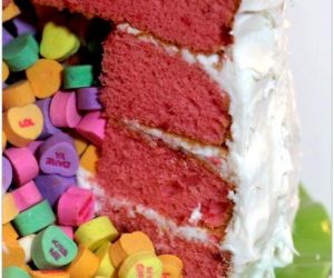 SWEETHEART SURPRISE VALENTINES DAY CAKE