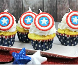 EASY CAPTAIN AMERICA CUPCAKES