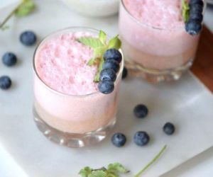 BERRY MINT YOGURT SMOOTHIE