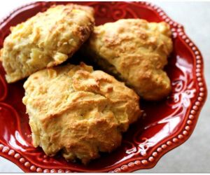 APPLE SPICE SCONES