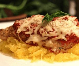 CHICKEN PARMESAN WITH SPAGHETTI SQUASH