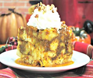 PUMPKIN MAPLE SLOW COOKER FRENCH TOAST